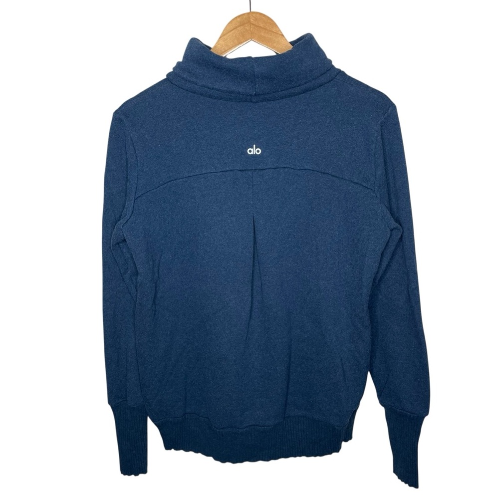 alo Yoga Haze Long Sleeve Pullover Blue Turtleneck Medium - Picture 6 of 11